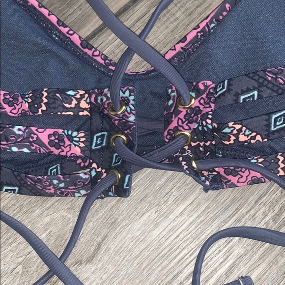 Bathing Suit - Picture 2 of 7